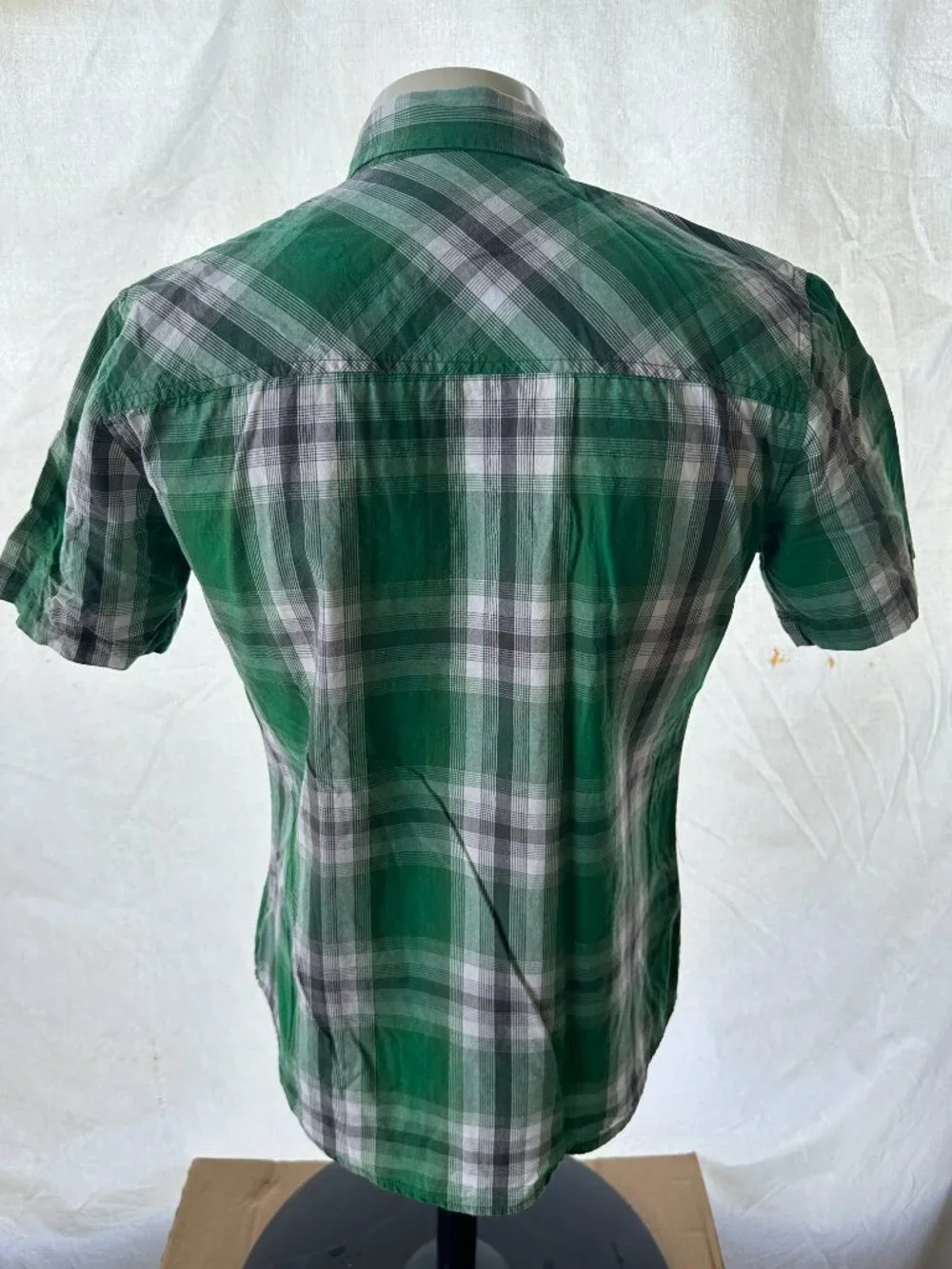 OP Ocean Pacific Men's Green White Plaid SS Button Front Shirt Size Small 34/36